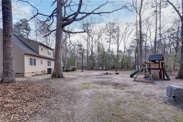 3592 Woodstock RD, Gloucester, VA 23061