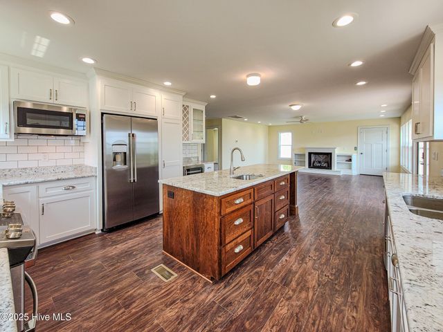 170 Grandview Drive, Sneads Ferry, NC 28460