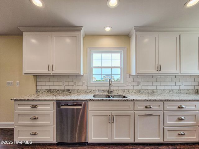 170 Grandview Drive, Sneads Ferry, NC 28460