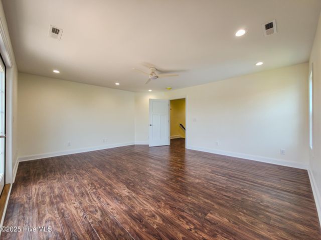 170 Grandview Drive, Sneads Ferry, NC 28460