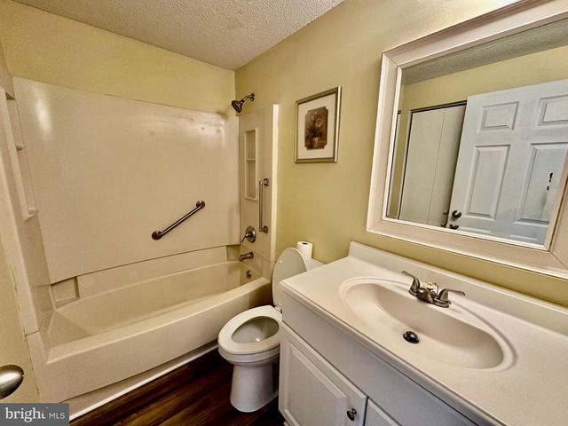 119 COVE POINT RD, Lusby, MD 20657