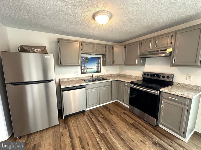 119 COVE POINT RD, Lusby, MD 20657