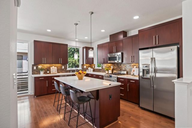 411 Brassinga Court, Palo Alto, CA 94306