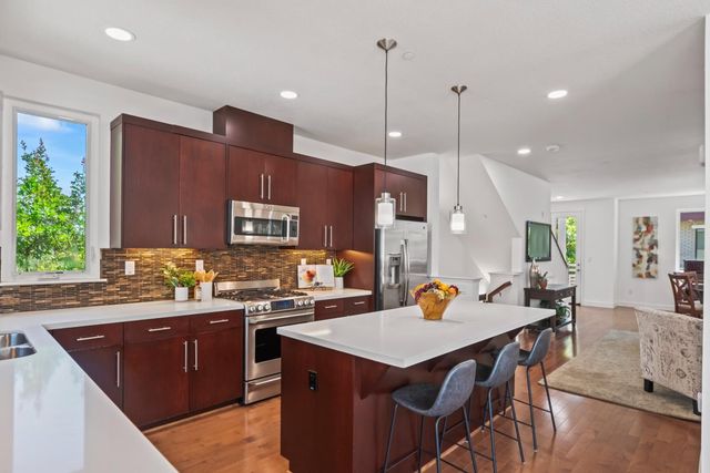 411 Brassinga Court, Palo Alto, CA 94306