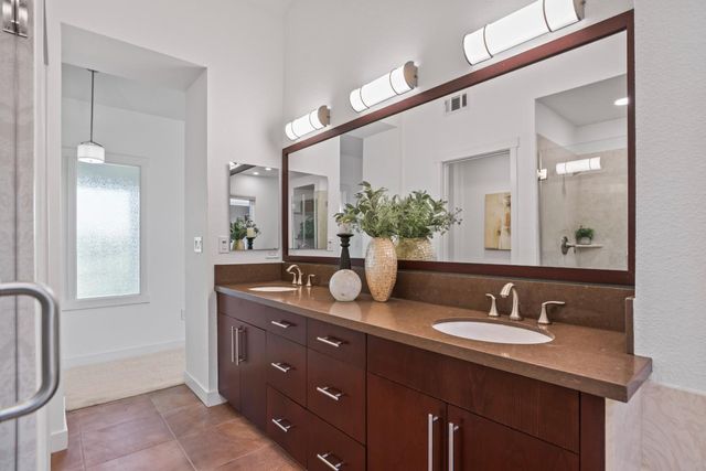 411 Brassinga Court, Palo Alto, CA 94306