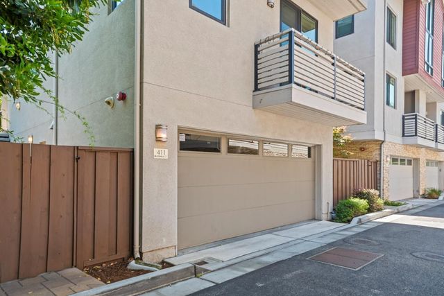 411 Brassinga Court, Palo Alto, CA 94306