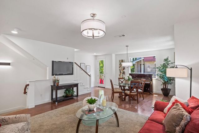 411 Brassinga Court, Palo Alto, CA 94306