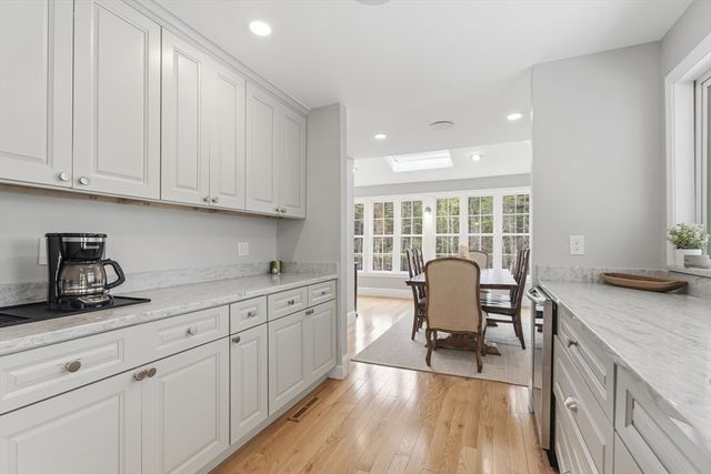 64 Jenkins Rd, Andover, MA 01810