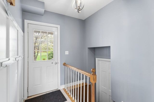 64 Jenkins Rd, Andover, MA 01810
