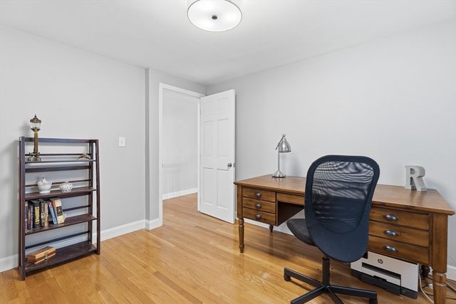 64 Jenkins Rd, Andover, MA 01810