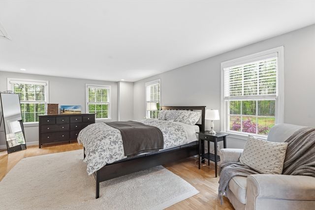 64 Jenkins Rd, Andover, MA 01810