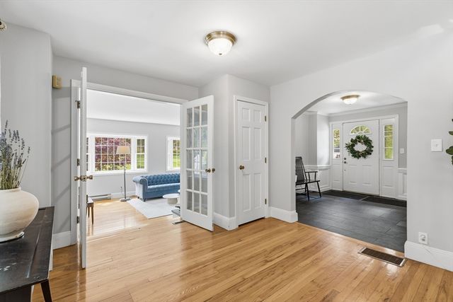 64 Jenkins Rd, Andover, MA 01810