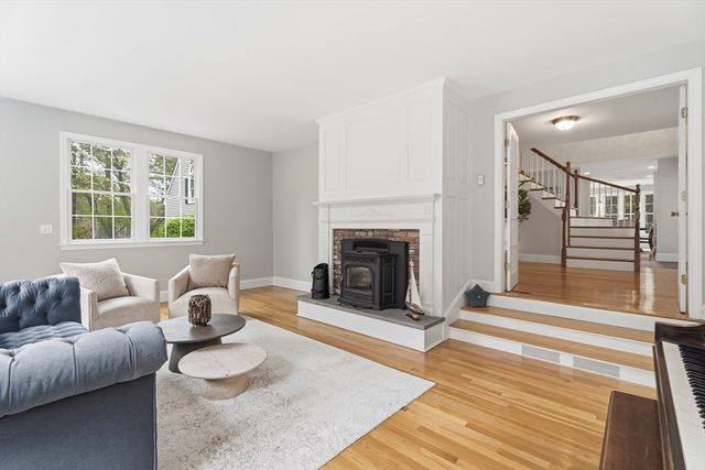 64 Jenkins Rd, Andover, MA 01810