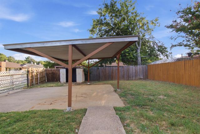 2901 Kathleen Lane, Euless, TX 76039