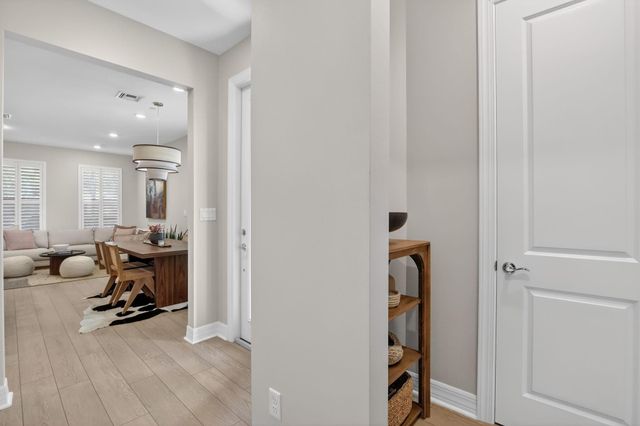 770 NW 82nd Terrace, Plantation, FL 33324