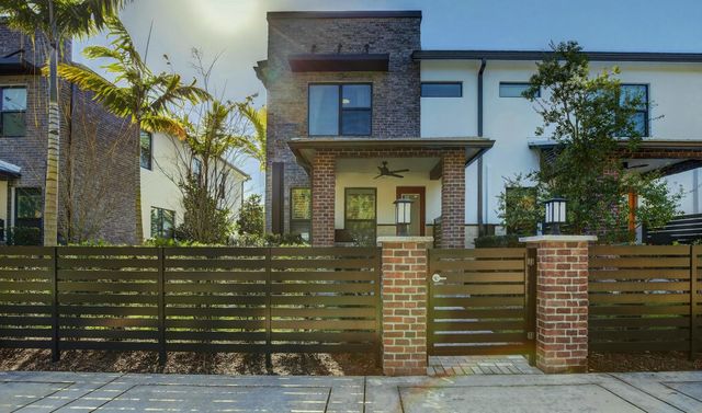 770 NW 82nd Terrace, Plantation, FL 33324