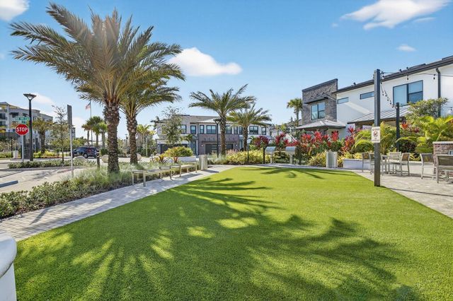 770 NW 82nd Terrace, Plantation, FL 33324