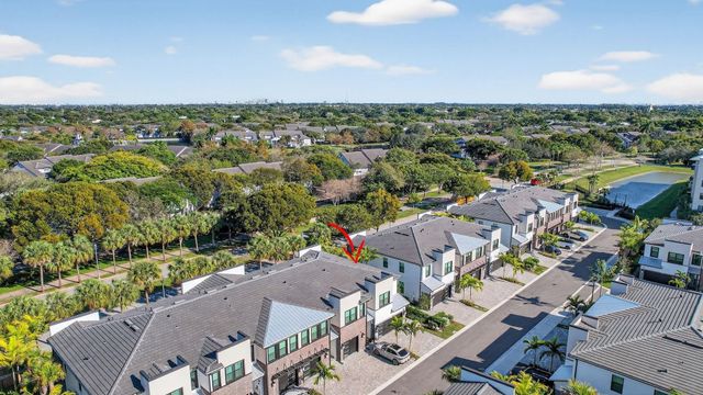 770 NW 82nd Terrace, Plantation, FL 33324