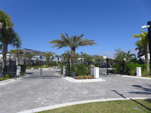 770 NW 82nd Terrace, Plantation, FL 33324