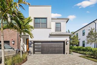 770 NW 82nd Terrace, Plantation, FL 33324