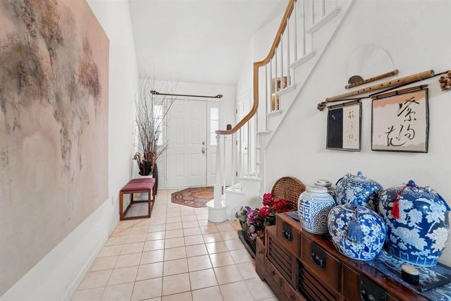 2505 VILLAGE LANE, Oshkosh, WI 54904