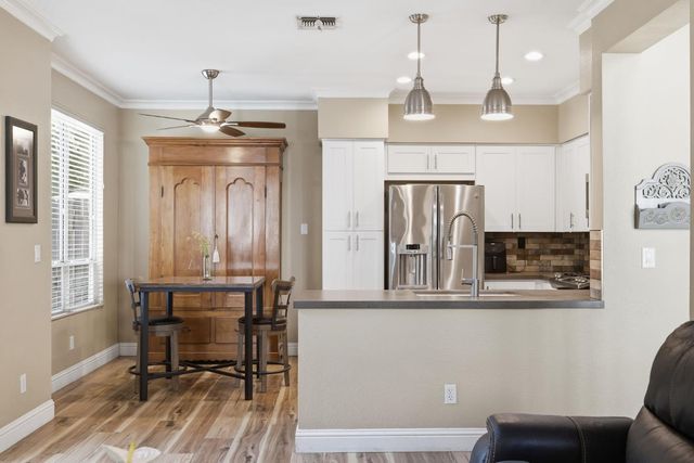 5120 De La Rosa Dr, Rocklin, CA 95765