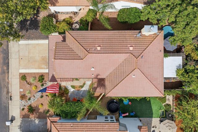 5120 De La Rosa Dr, Rocklin, CA 95765