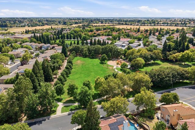 5120 De La Rosa Dr, Rocklin, CA 95765