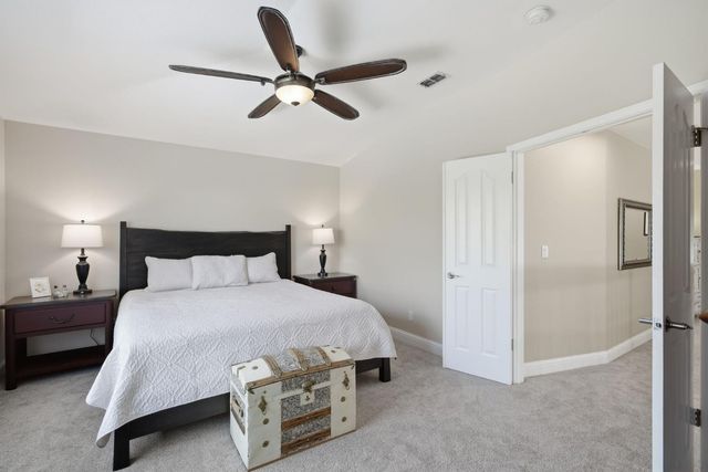 5120 De La Rosa Dr, Rocklin, CA 95765