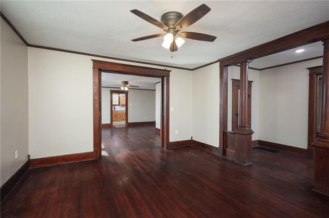 7798 3rd Street, Higginsville, MO 64037