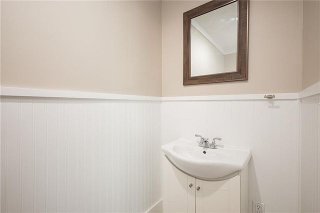 7798 3rd Street, Higginsville, MO 64037