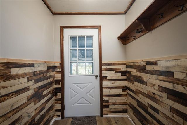 7798 3rd Street, Higginsville, MO 64037