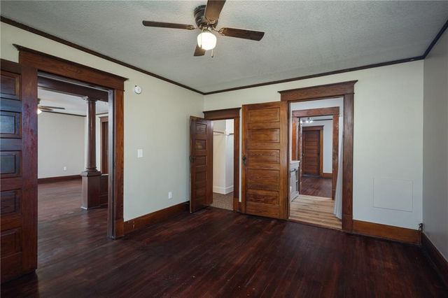 7798 3rd Street, Higginsville, MO 64037