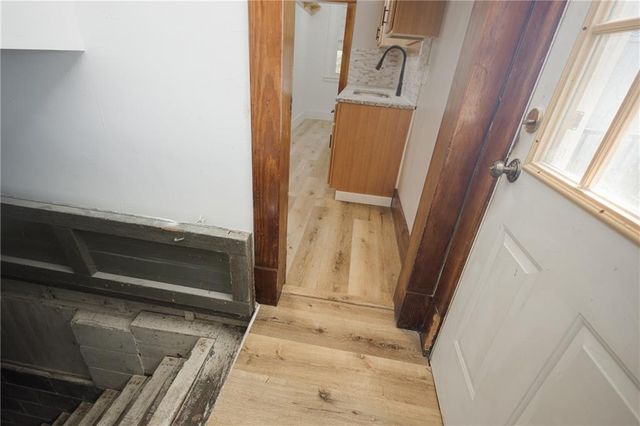 7798 3rd Street, Higginsville, MO 64037