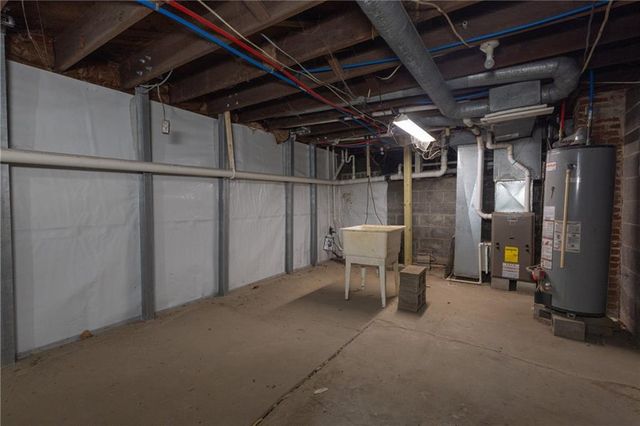 7798 3rd Street, Higginsville, MO 64037