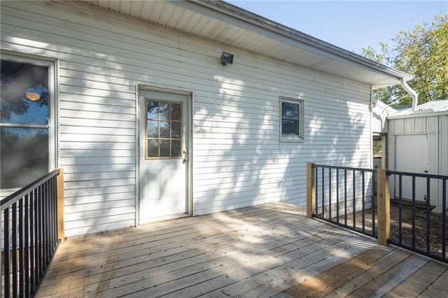 7798 3rd Street, Higginsville, MO 64037