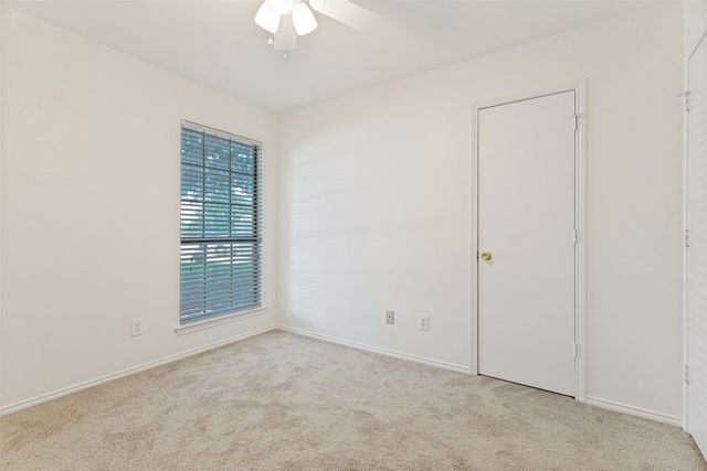1065 Green Ridge Terrace, Saginaw, TX 76179