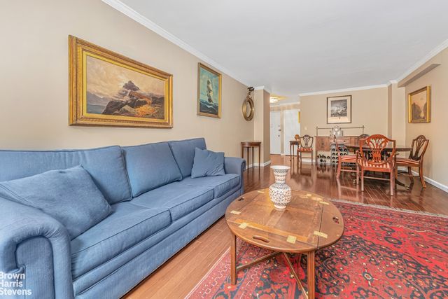 123 E 75th St Apt 4H, New York City, NY 10021