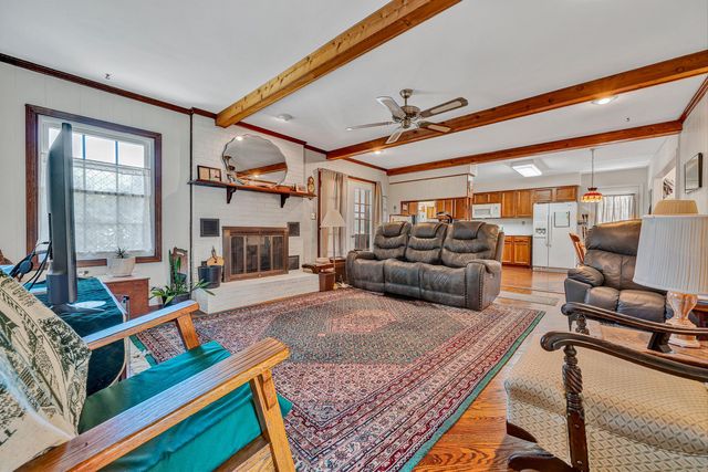 6437 Ridgeview DR, Roanoke, VA 24019