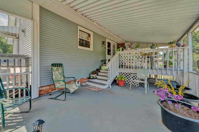 6437 Ridgeview DR, Roanoke, VA 24019