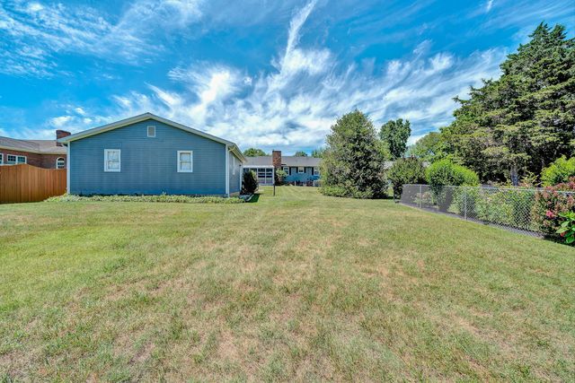 6437 Ridgeview DR, Roanoke, VA 24019