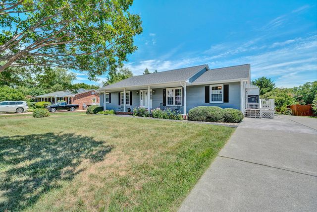 6437 Ridgeview DR, Roanoke, VA 24019