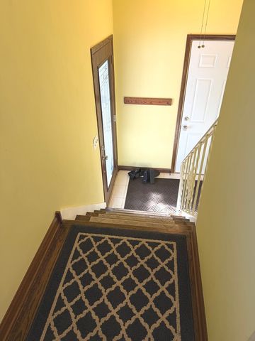 316 Maplewood Lane, Crystal Lake, IL 60014