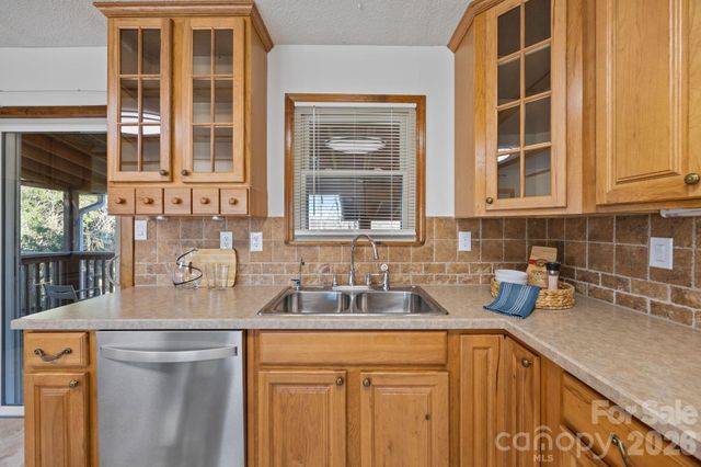 4278 Harbor Lane, Sherrills Ford, NC 28673