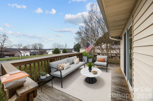 4278 Harbor Lane, Sherrills Ford, NC 28673