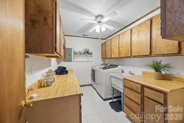 4278 Harbor Lane, Sherrills Ford, NC 28673