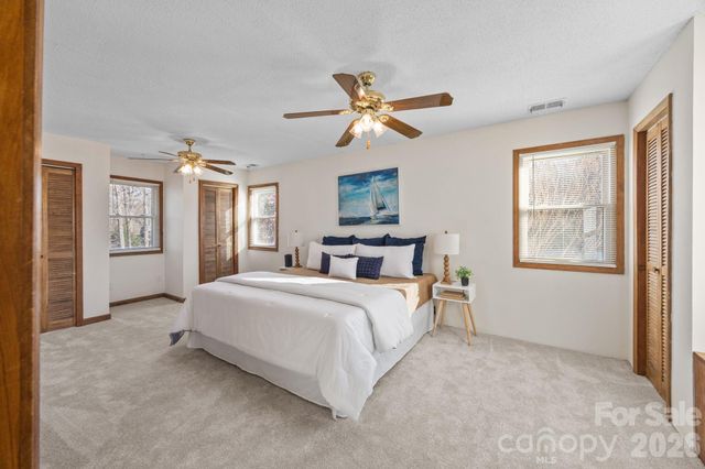 4278 Harbor Lane, Sherrills Ford, NC 28673