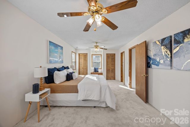 4278 Harbor Lane, Sherrills Ford, NC 28673