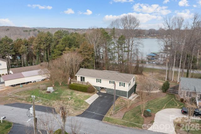 4278 Harbor Lane, Sherrills Ford, NC 28673