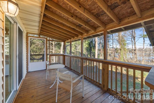 4278 Harbor Lane, Sherrills Ford, NC 28673